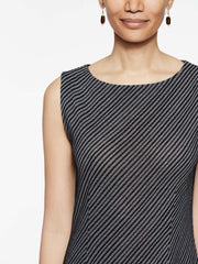 Bias Pattern Dress Color Black/White